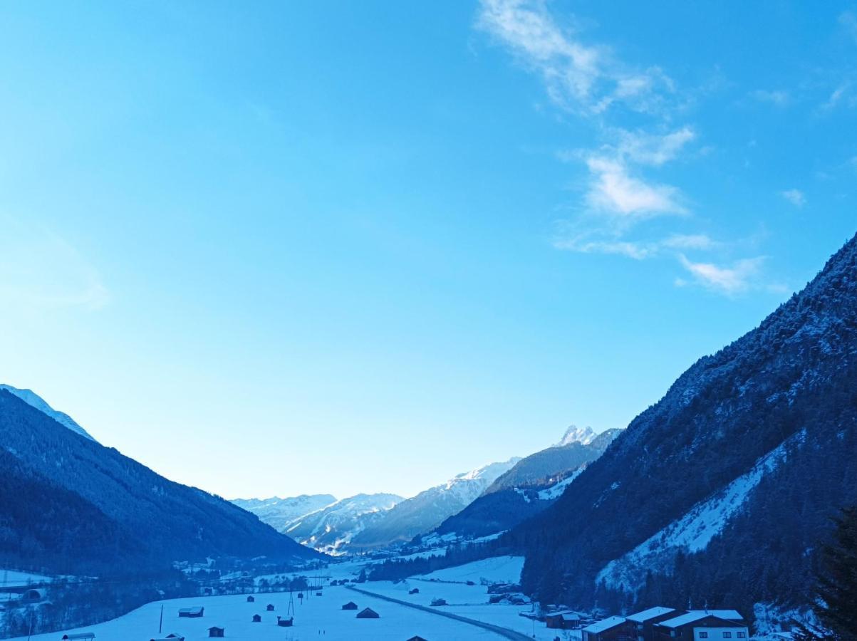 Appartements Tyrol เพทท์นอย อัม อาร์ลแบร์ก ภายนอก รูปภาพ
