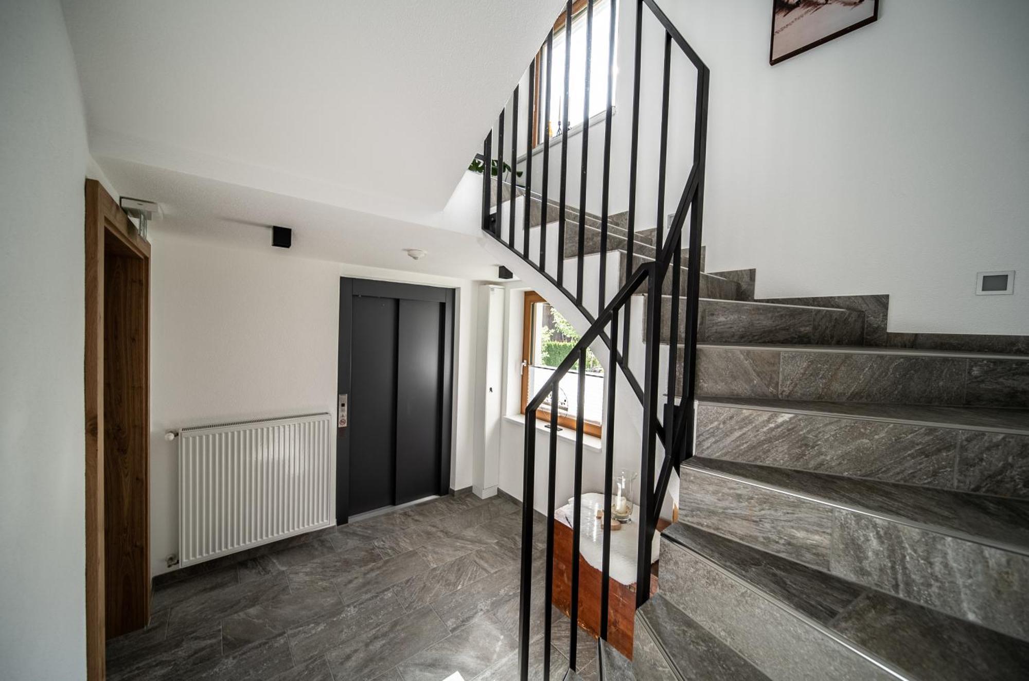 Appartements Tyrol เพทท์นอย อัม อาร์ลแบร์ก ภายนอก รูปภาพ