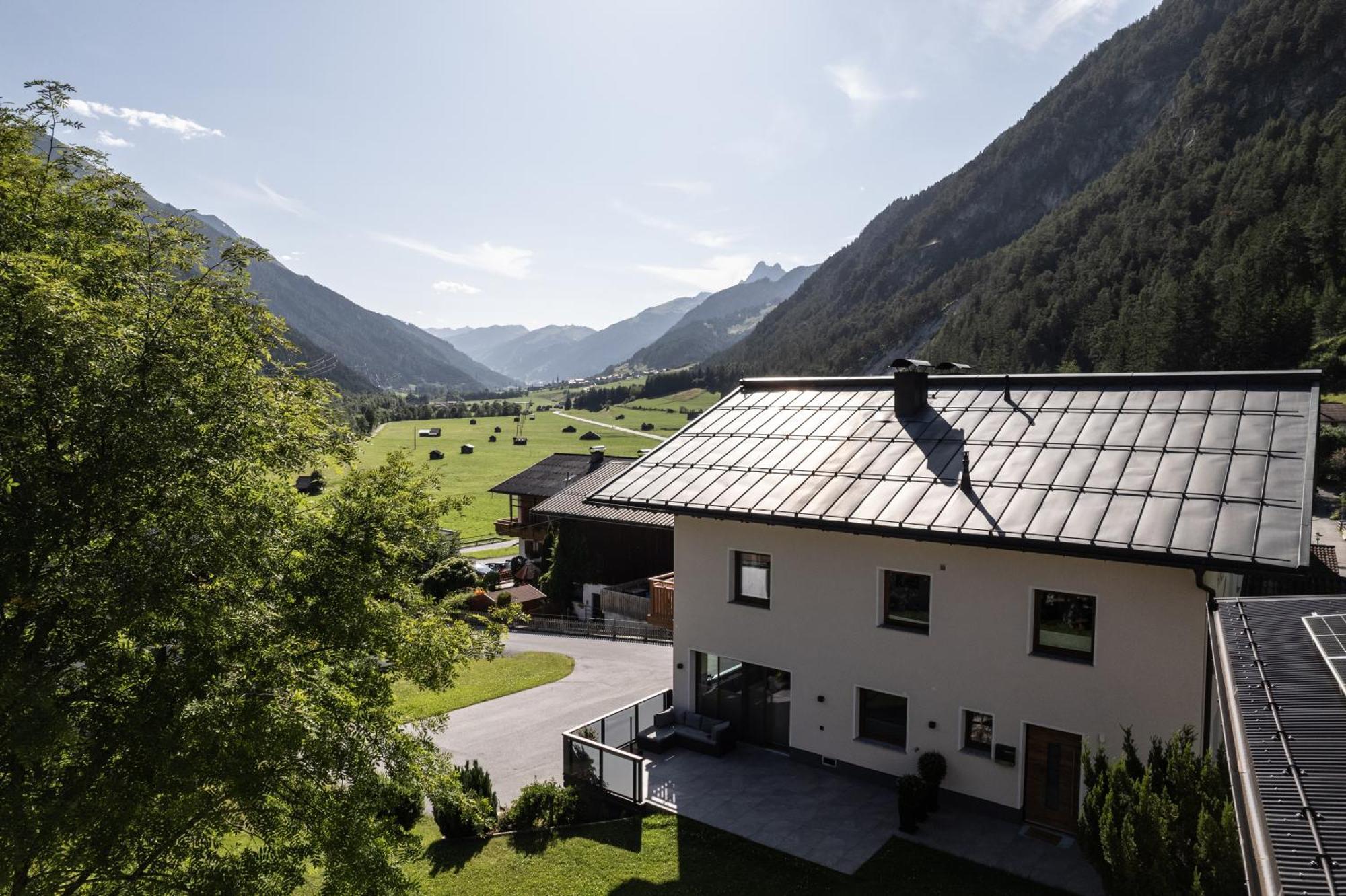 Appartements Tyrol เพทท์นอย อัม อาร์ลแบร์ก ภายนอก รูปภาพ