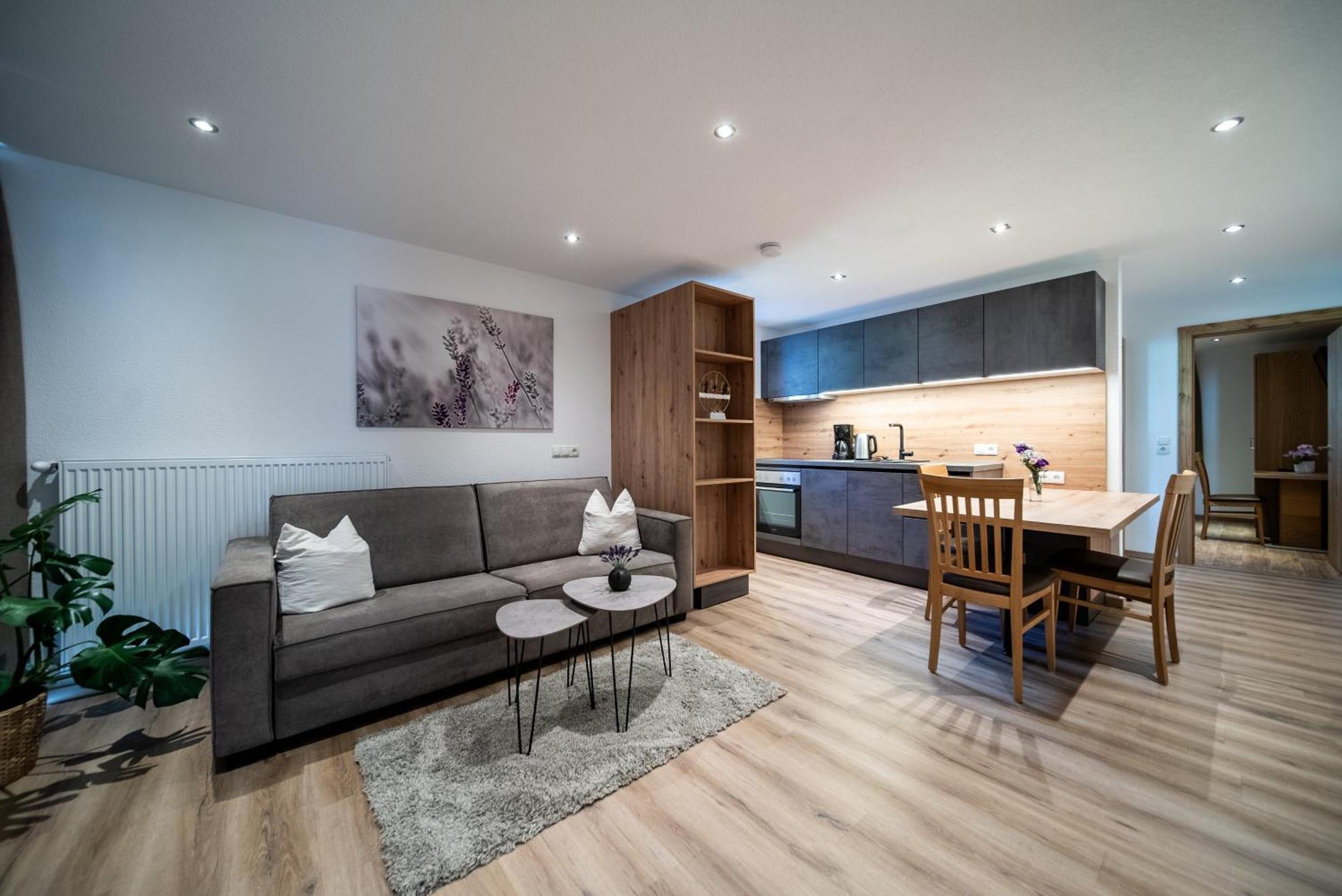 Appartements Tyrol เพทท์นอย อัม อาร์ลแบร์ก ภายนอก รูปภาพ