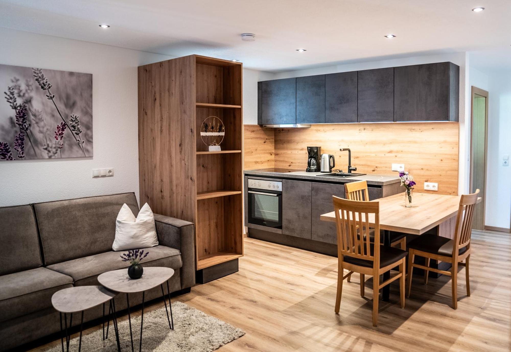 Appartements Tyrol เพทท์นอย อัม อาร์ลแบร์ก ภายนอก รูปภาพ